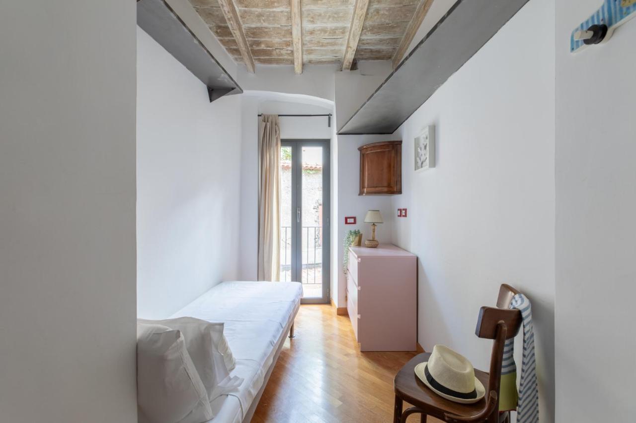 Iflat Colorful And Wood Near The Synagogue Apartment Rome Bagian luar foto